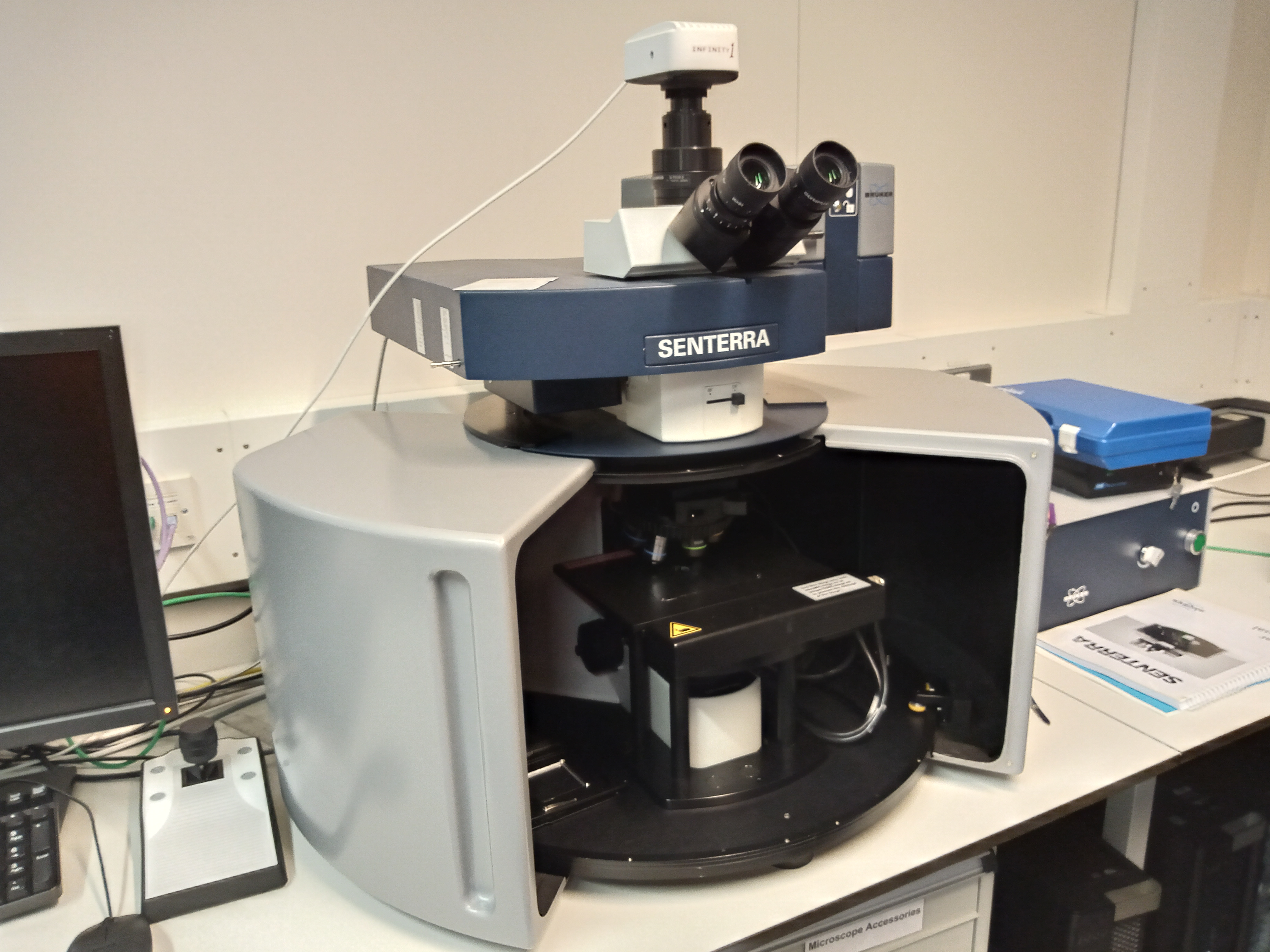 The Bruker Senterra Raman Microscope on B22 